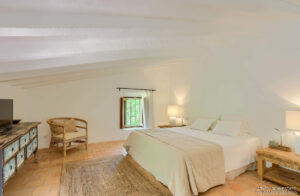 Bedroom 1 - 3