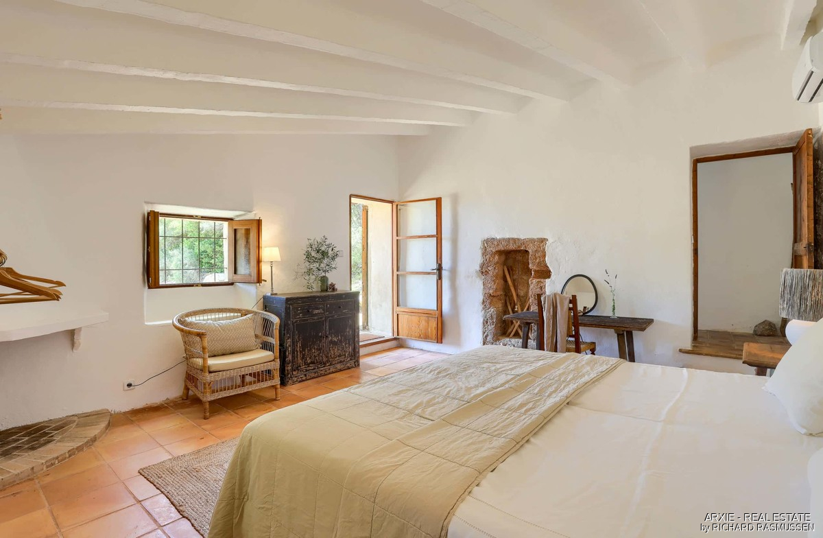 Guest house bedroom 1 - 3