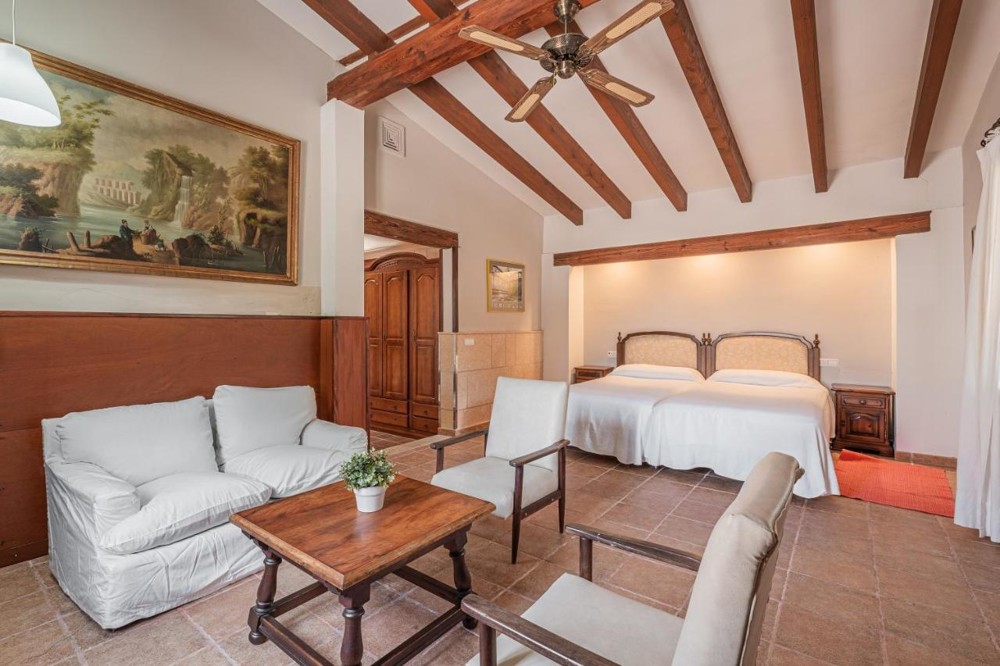 18A_Bedroom_03